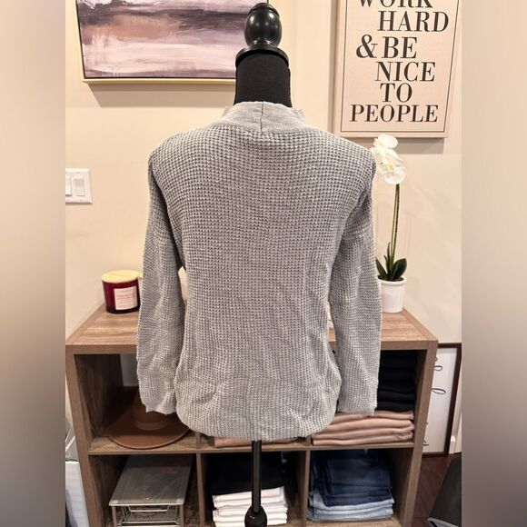 Open Front Top  - Picture 3 of 5